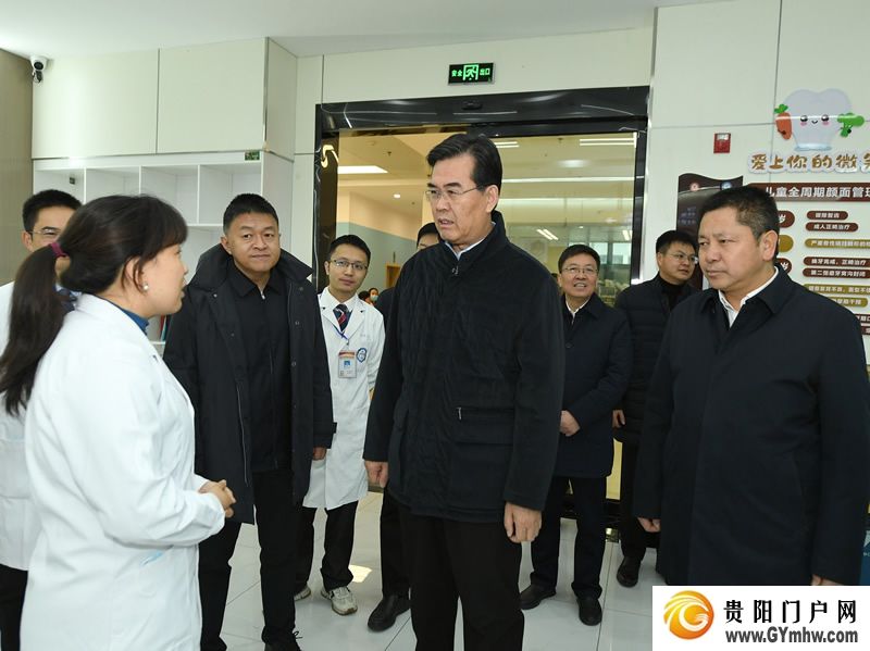 李炳军在毕节市大方县调研(图2) 李炳军在毕节市大方县调研(图2)