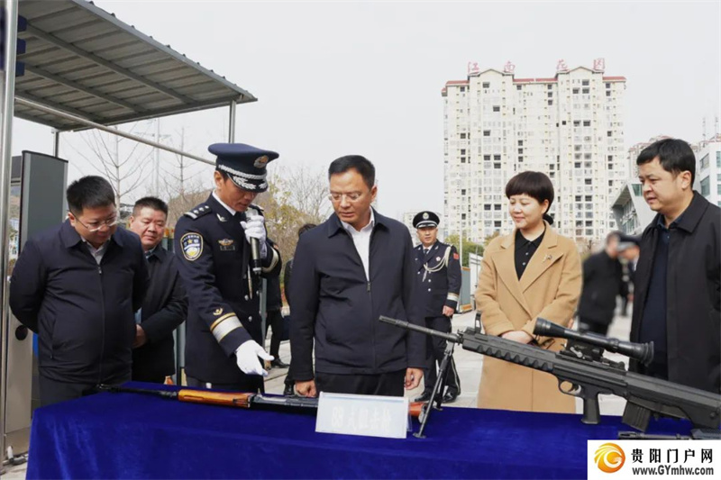 杨雪峰敖华率队开展中国人民警察节走访慰问活动(图2)