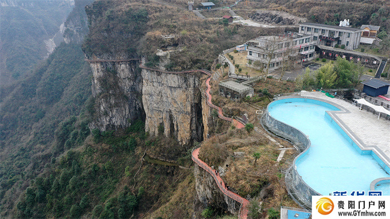 探访贵州万山朱砂古镇 废弃矿山变景区(图9)
