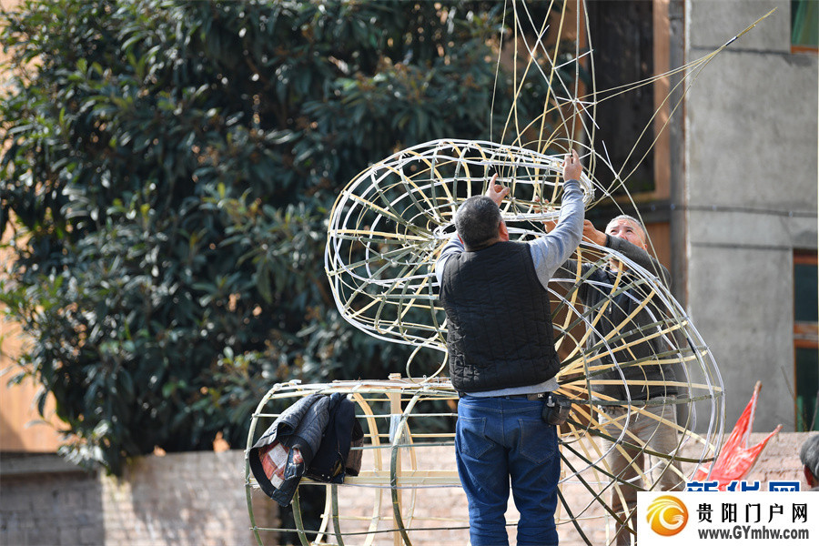 贵州台江：扎龙闹元宵(图8)