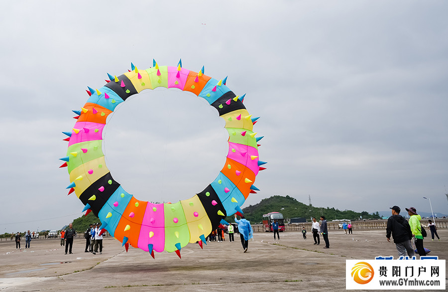 2024年贵阳白云国际风筝会暨全国风筝邀请赛举行(图6) 2024年贵阳白云国际风筝会暨全国风筝邀请赛举行(图6)