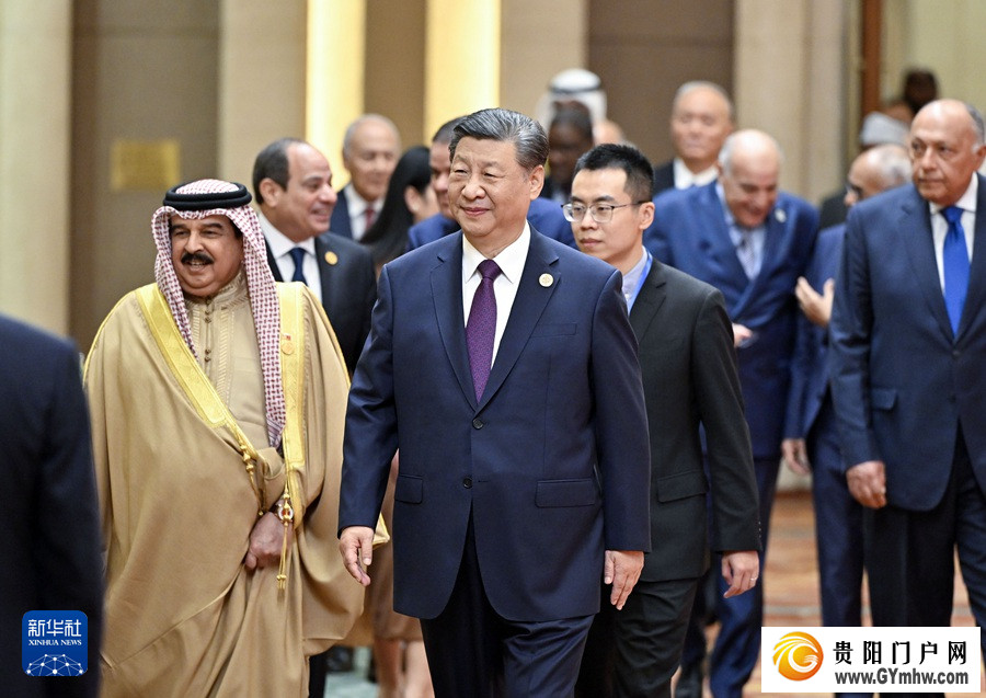 习近平出席中阿合作论坛第十届部长级会议开幕式并发表主旨讲话(图2)