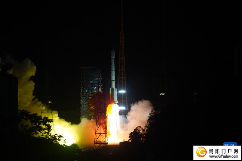 我国成功发射巴基斯坦多任务通信卫星(图2)